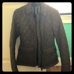 Burberry quilted short jacket with pockets
